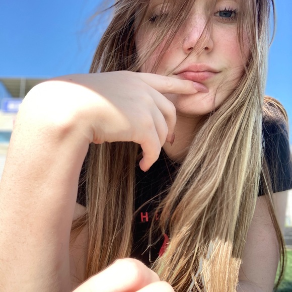 Meet your Posher, Trinity - Picture 5 of 10